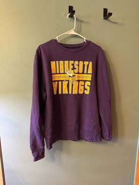 '47 Brand Minnesota Vikings Purple Crewneck Sweatshirt, Size Large